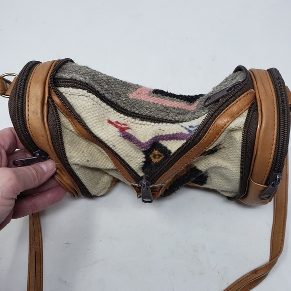 Vintage wool leather small crossbody duffle convertible zip bag - Picture 10 of 11
